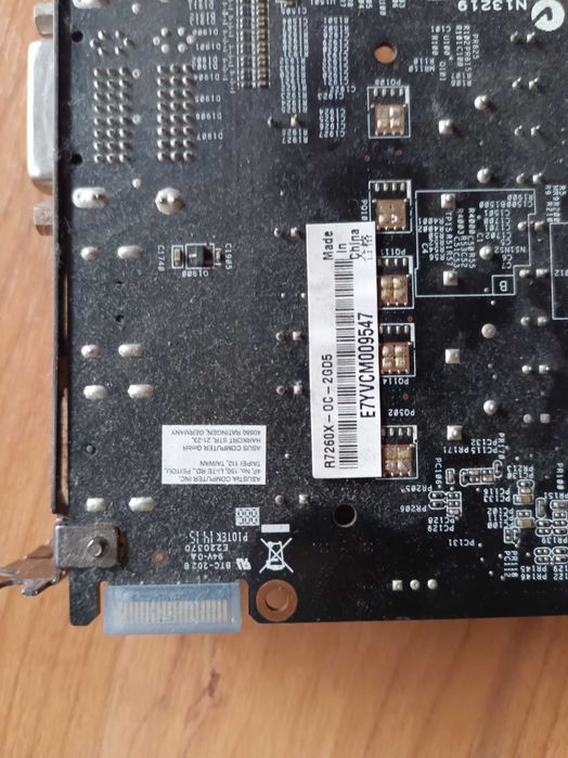 Placa gráfica ASUS Radeon R7 260X DDR5