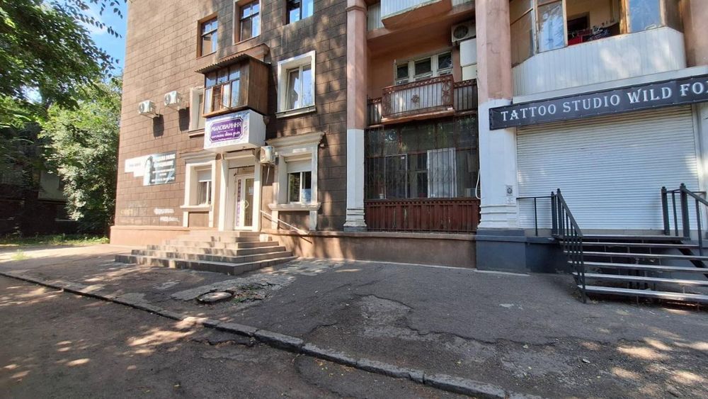 Продаж приміщення на пр. Металургів - 102,9 кв.м.