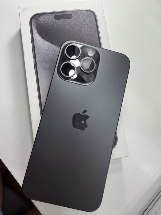Ідеальний стан Iphone 15 pro max 256 gb Black Titanium