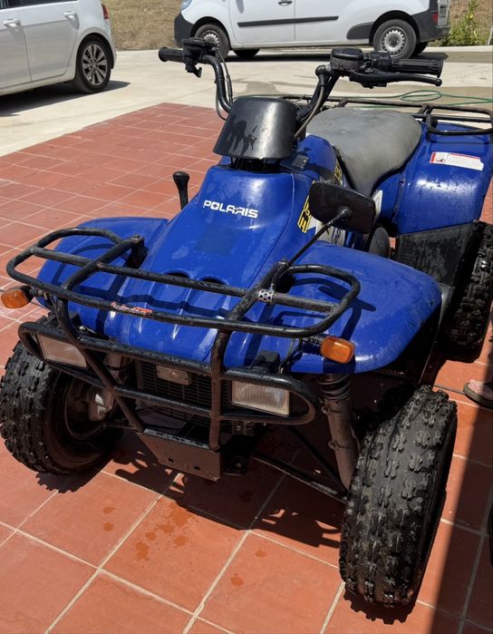 Moto 4 Polaris 330