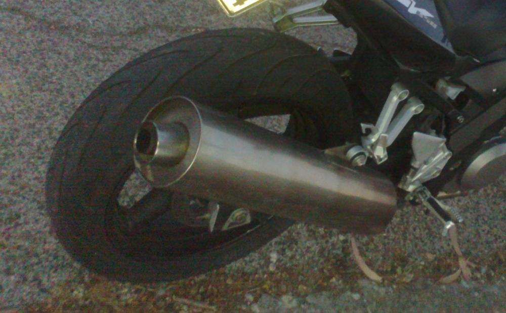Escape  SUZUKI    SV  650