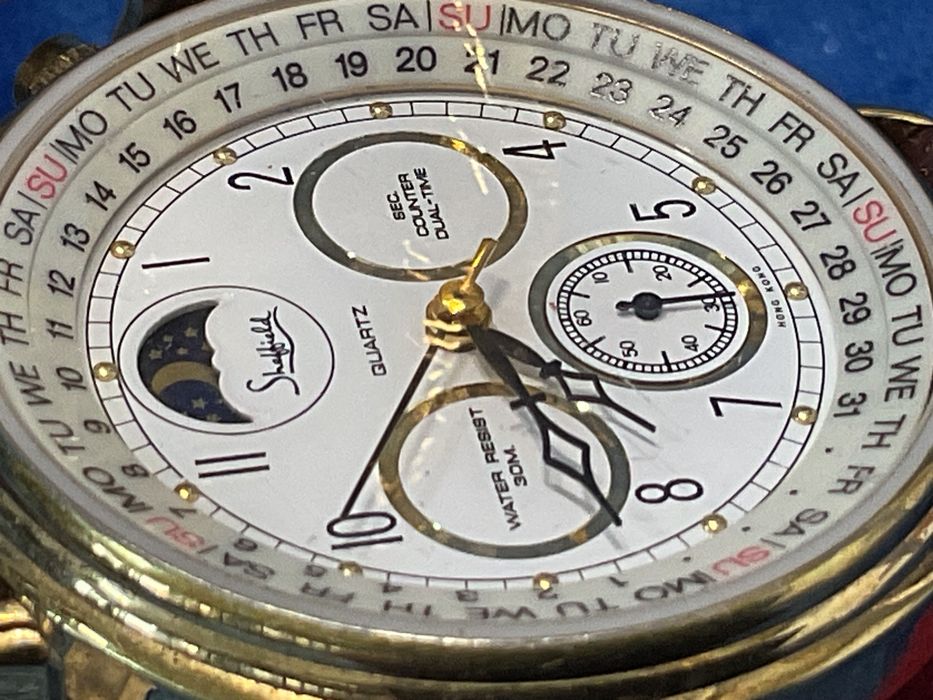 Relógio Quartz pouco uso64365333612161121