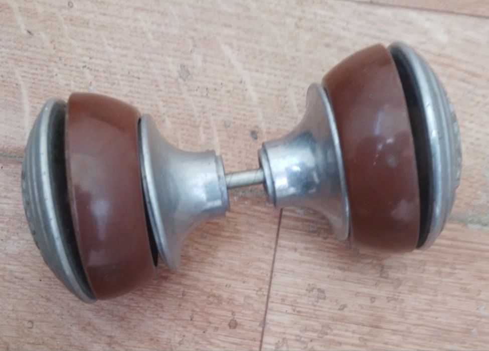 Дверна ручка. Вінтаж