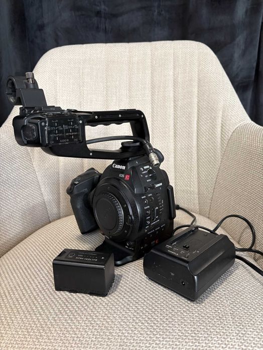 Kamera filmowa Canon C100