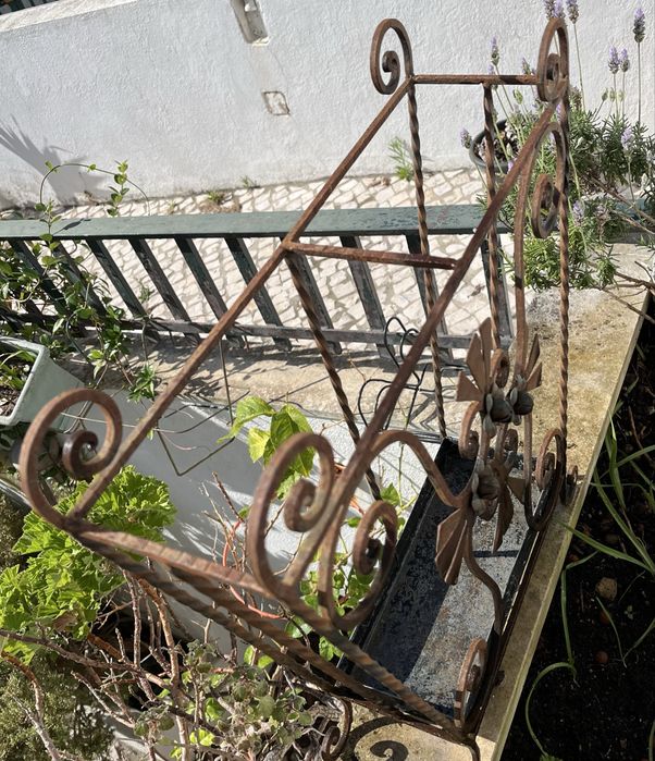 Porta guarda chuva em ferro forjado