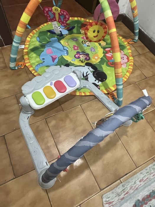 Tapete atividades bebé com piano musical