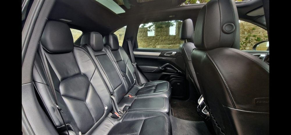 Porsche Cayenne 3.0 tdi V6
