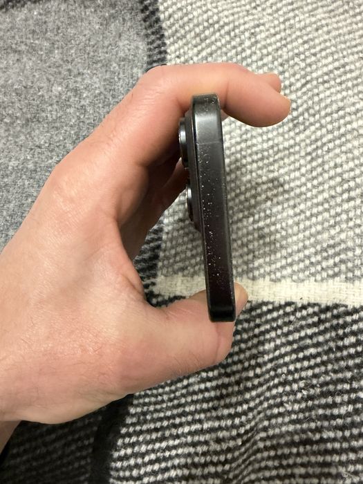 Продам iphone 16 pro 256 gb e-sim