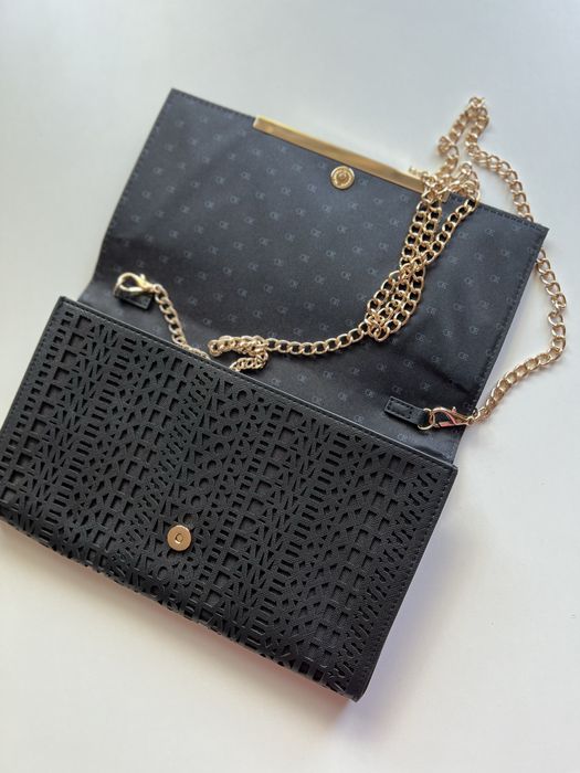 Nowa czarna kopertowka