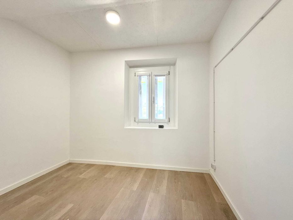 Quarto Individual na Lousa / Loures