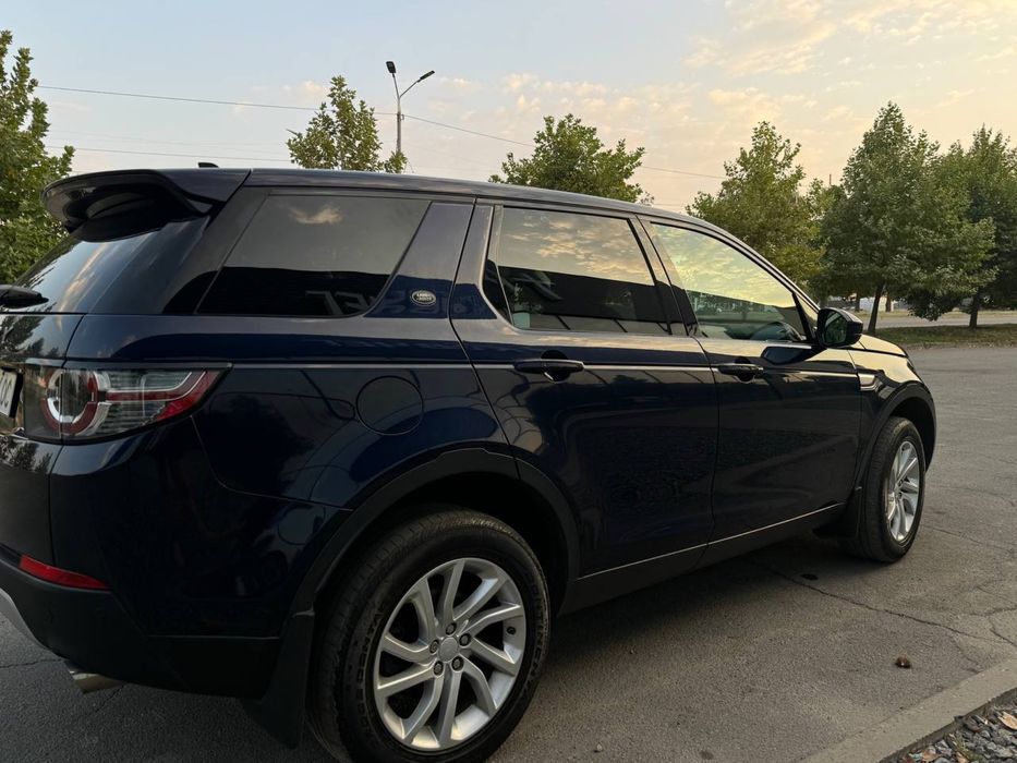 Ленд ровер дискавери спорт