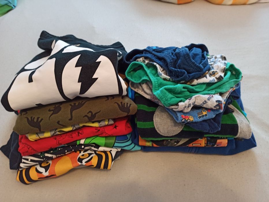 Minecraft Zestaw tez nowe ubrania wszystko z dług. ręk.koszulki swetry