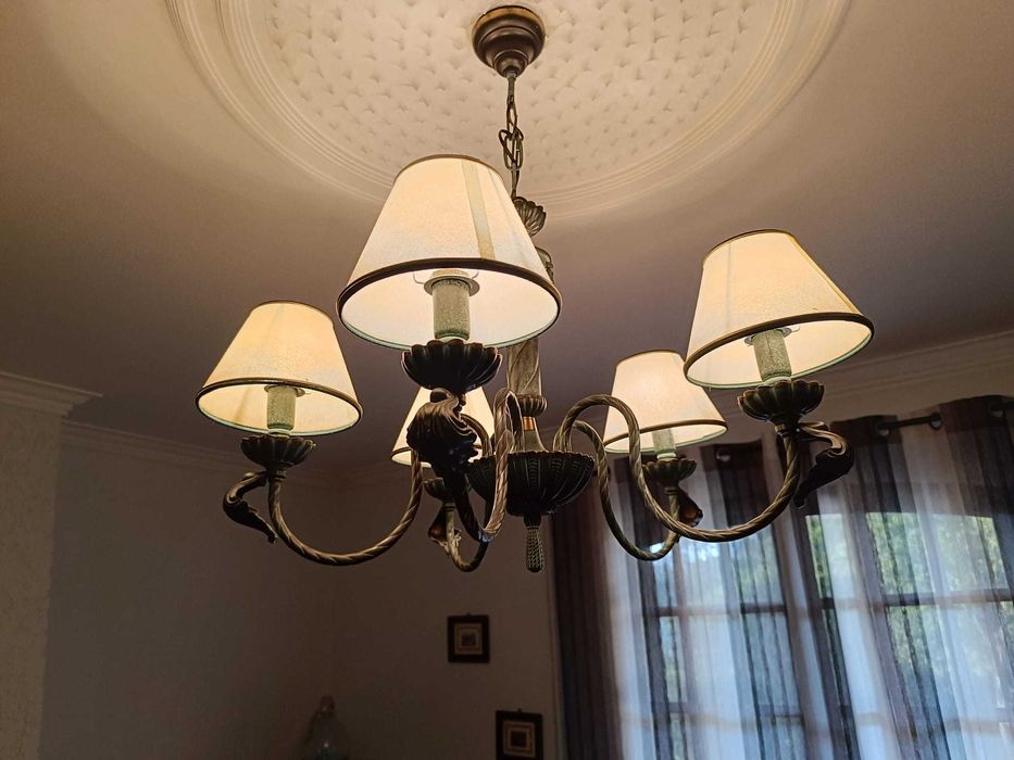 Abajur. Candeeiros de teto