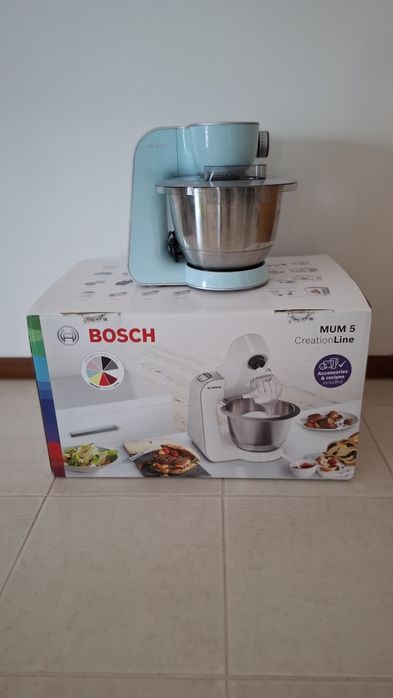 Robot de cozinha BOSCH MUM 5 Creation Line e conjunto de8 acessórios