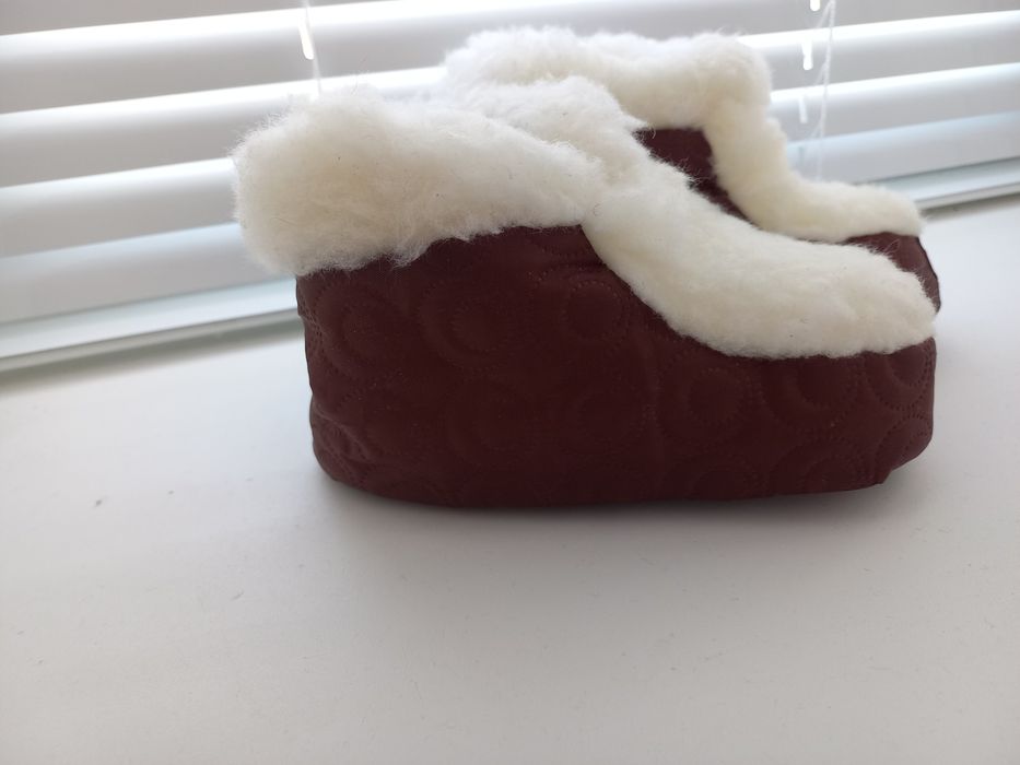 Чуні дитячі овчині