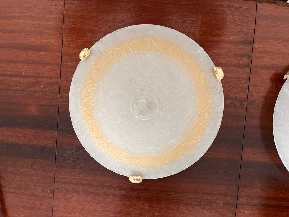 2 candeeiros de teto em vidro com detalhes florais – vendem-se juntos