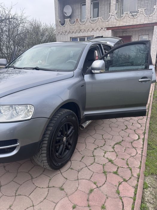 Volkswagen Touareg 2003 року