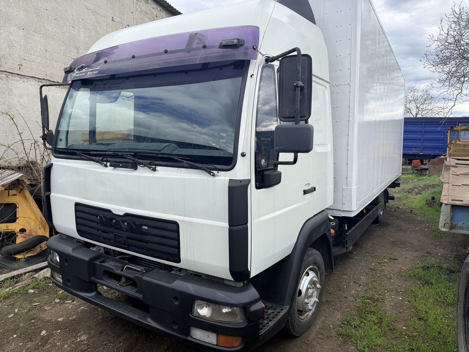 MAN LE 8.125 2001 року, гідроборт