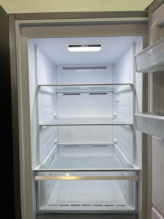 Морозильна камера Beko 185/60 SAW22