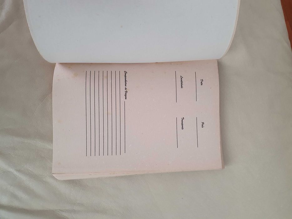 O Livro das Viagens para escrever as viagens - Nunca Usado