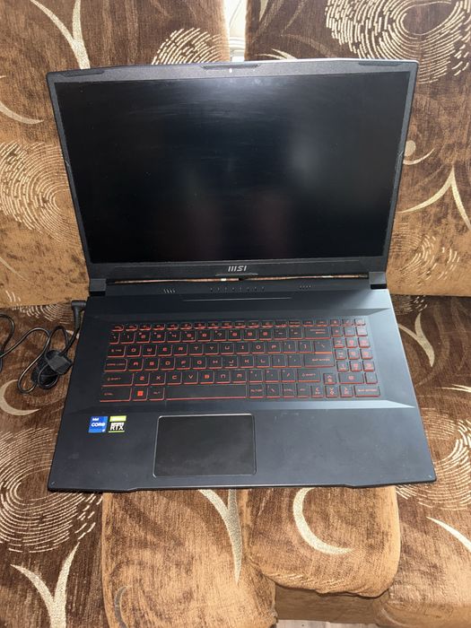 Msi katana GF76 na części