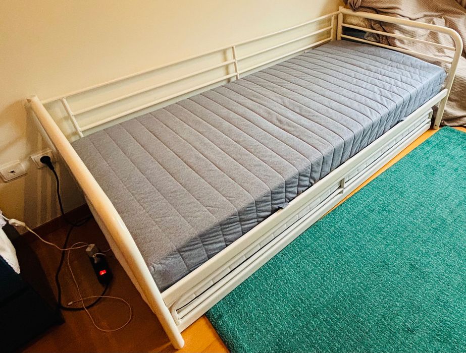 Moveis usados, cama e colchões