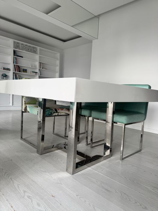 Interdesign, mesa de jantar extensível, Interem excelente estado.