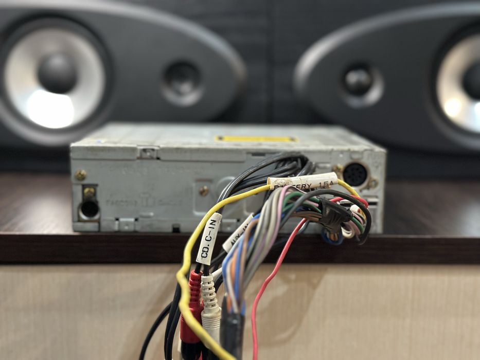 Автомагнитола Panasonic CQ C8300N (процессорный)