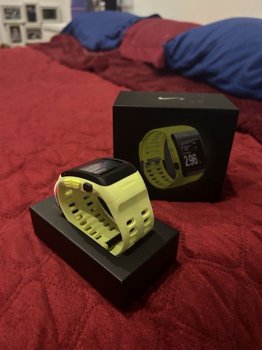 relogio nike sportwatch gps amarelo fluorescente