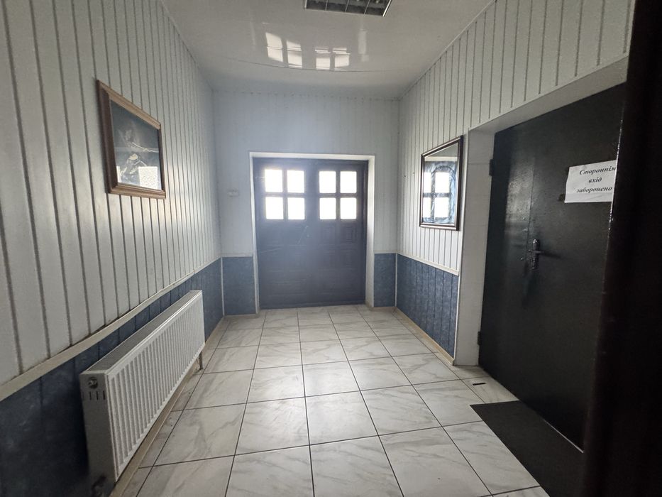 Продаж автопарку з виробничо-офісним комплексом  4,39 га