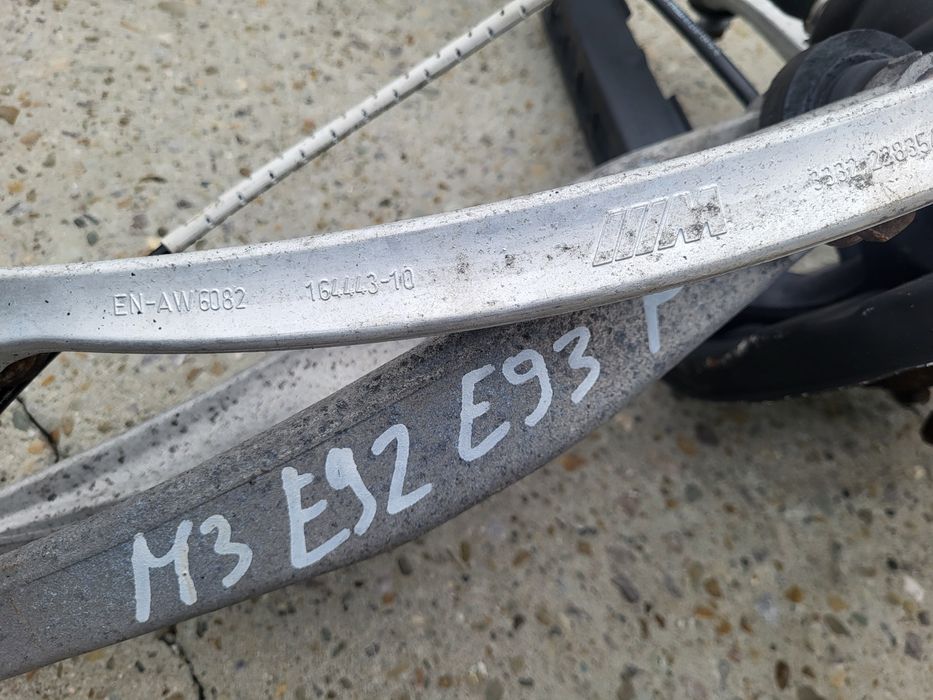 Wahacz Piasta Półoś Tył L.P bmw m3 e92 e93 e90 v8 4.0 420km Zwrotnica