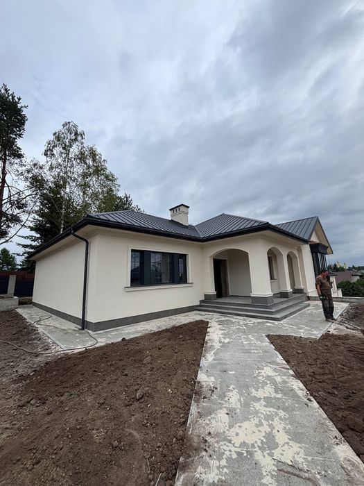 Продаж будинку 240м2 Брюховичі Закрите містечко англійський стиль територія 7 сот