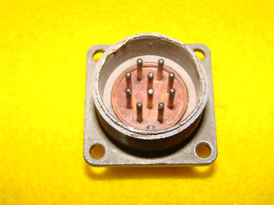 Соединитель 2РМД24Б10Ш5В1, микропереключатель МП-1-1