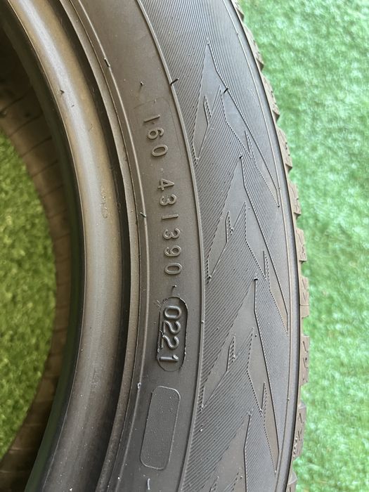 2x205/55R16 Nokian