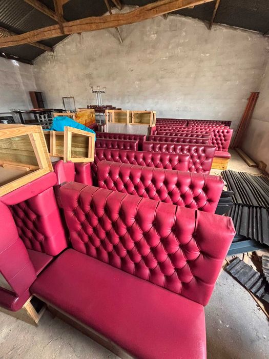 Movel sofa vermelho