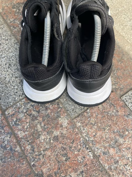 Кросівки чоловічі для бігу ADIDAS Runfalcon