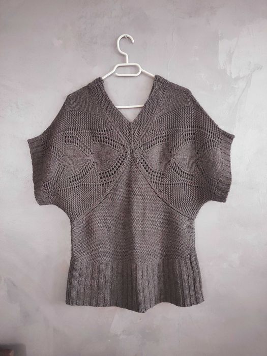Sweter bez rękawów