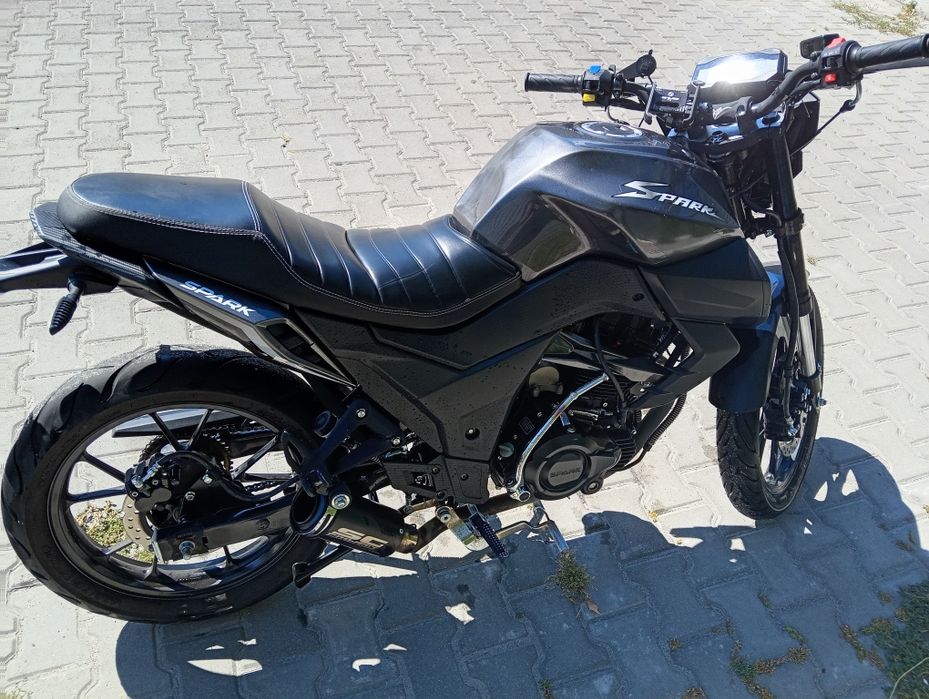Продаю мотоцкл Spark-250