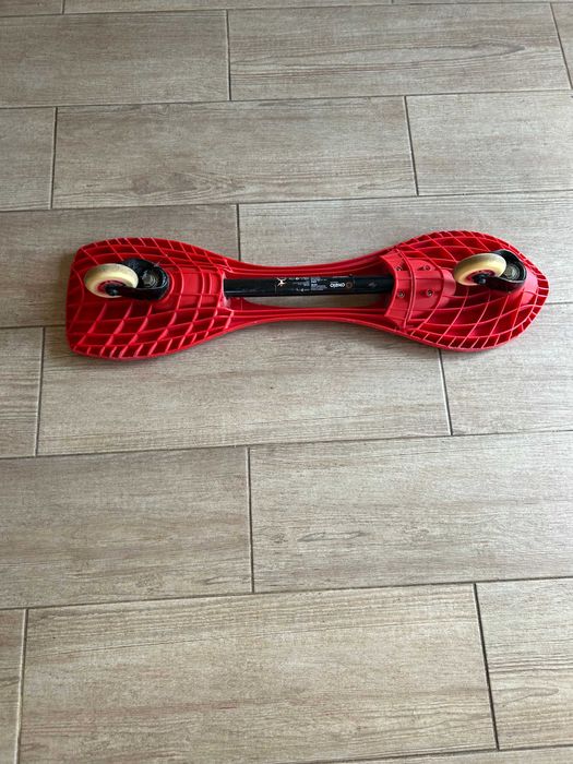 Skate 2 rodas usados mas em bom estado