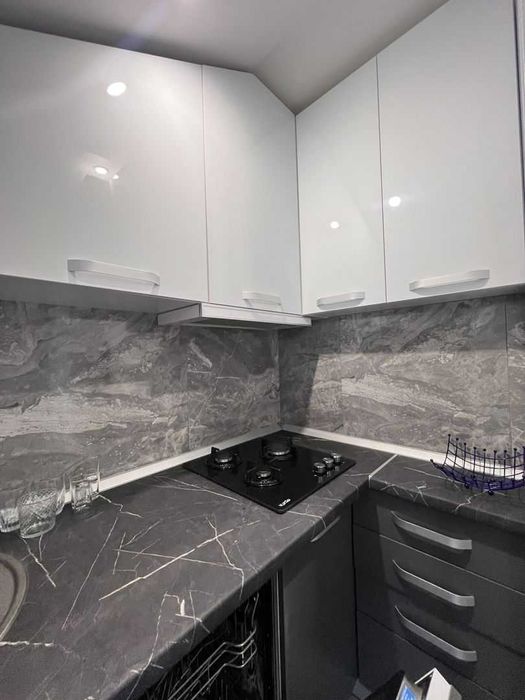 1но з сучасним ремонтом неподалік 8 школи