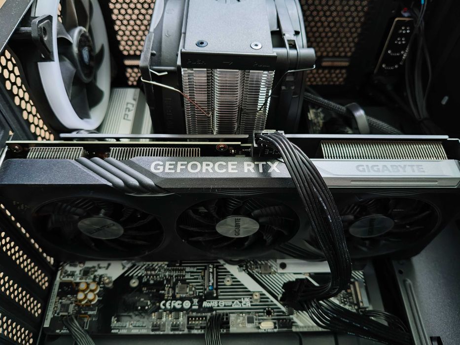 Karta graficzna Gigabyte RTX4060 8 GB + procesor AMD Ryzen 5 7500f