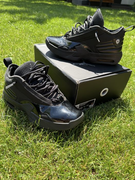 jordan max aura 6