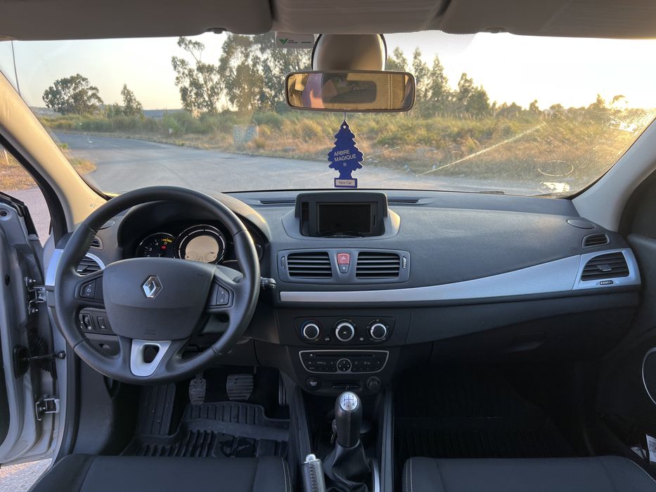 Renault Mégane 1.5 dCi — Apenas 85.000 km reais (Nacional)