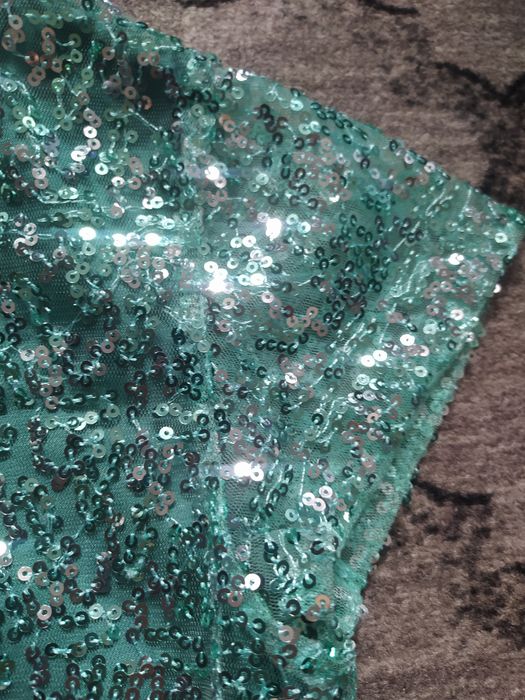 Sukienka śliczna cekinowa z krótkim rękawem galowa John Lewis