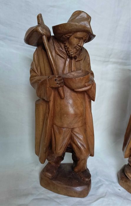 Figuras Mendigo Madeira