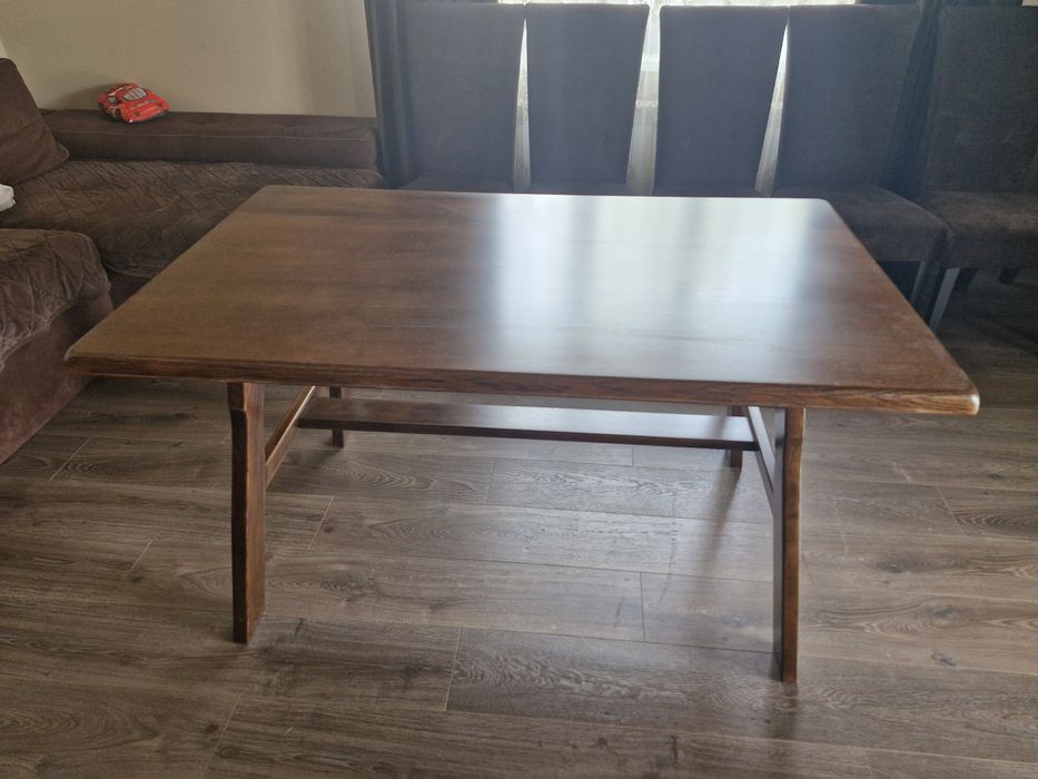 Стіл дубовий кухонний