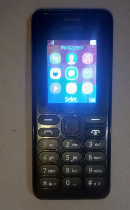 4 Telemóveis Nokia a funcionar.63825550051331124