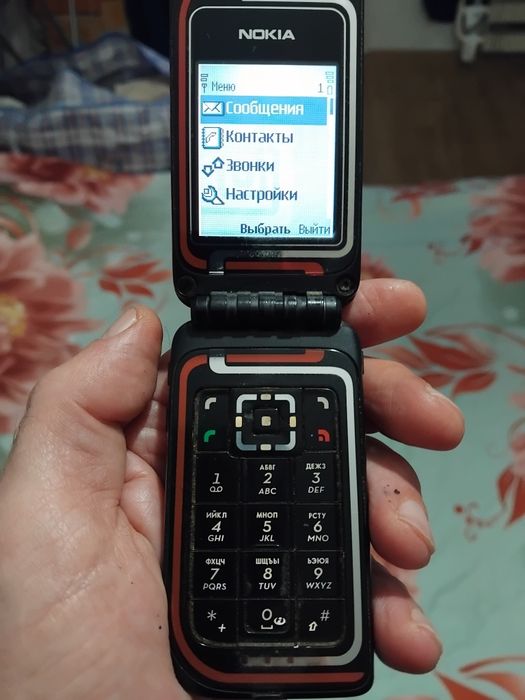 NOKIA 7270 2а экрана и NOKIA 1280