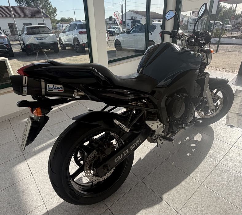 Yamaha FZ6 de 2007 em excelente estado.
