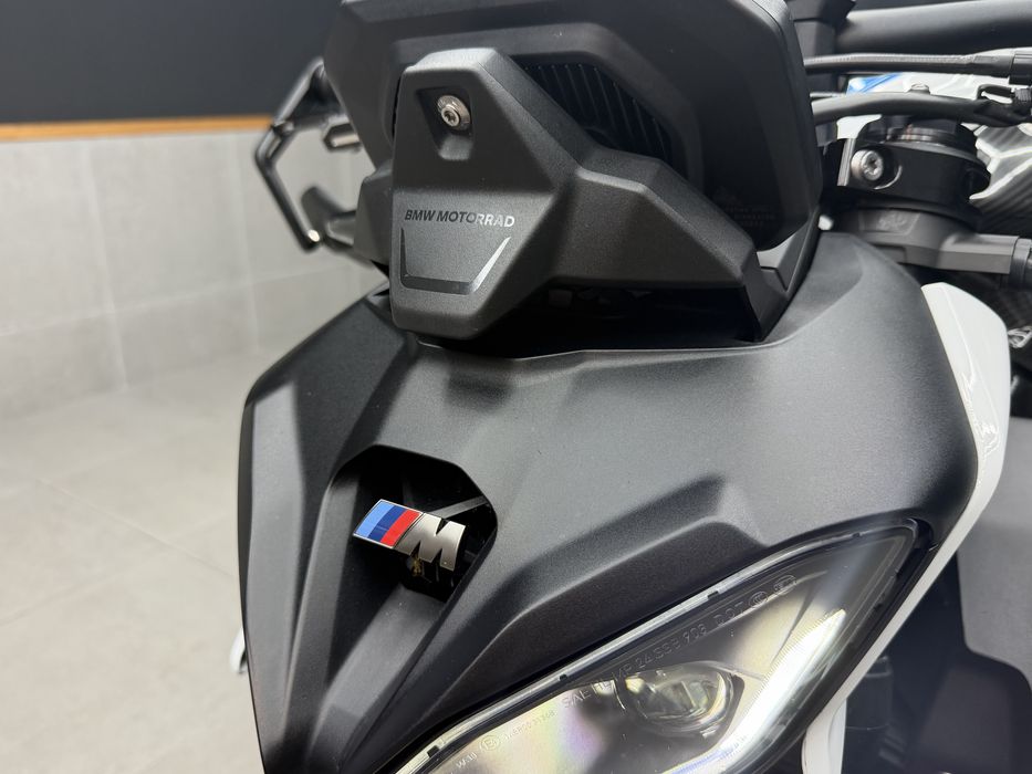 M1000r akrapovic